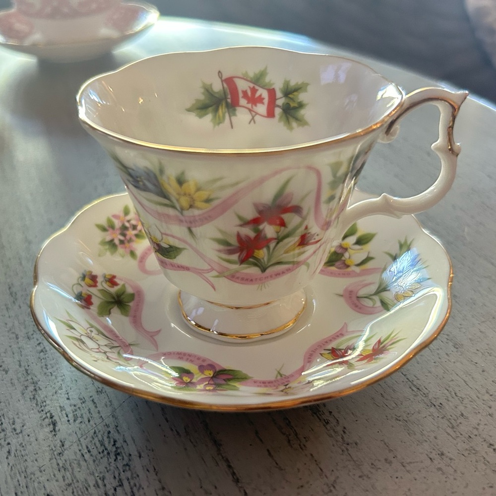 Canadian Royal Albert Bone China England Emblems Teacup and Saucer